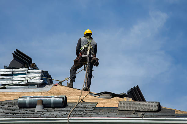 Professional Gutter Installation technician working in Basalt, ID